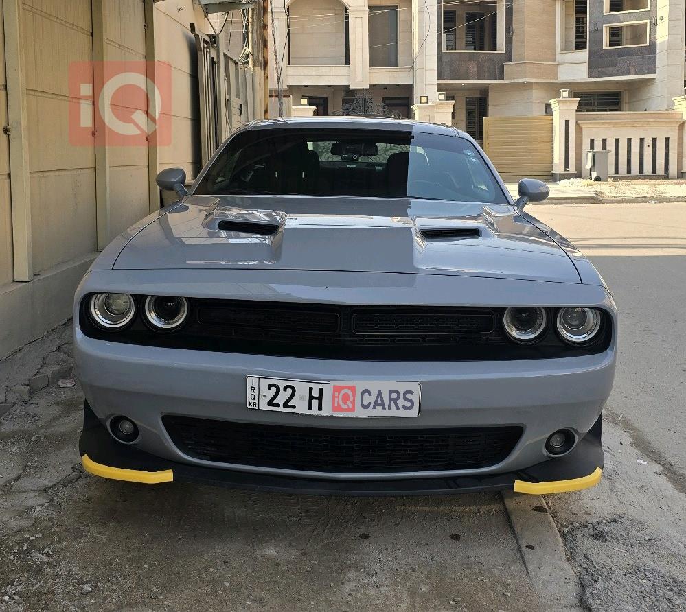 Dodge Challenger